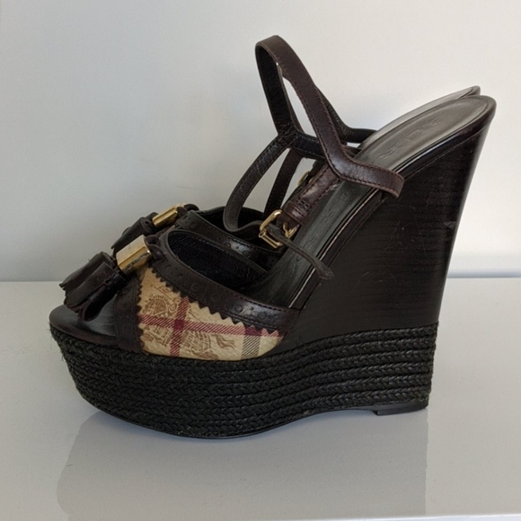 Burberry Wedges - Picture 4 of 12
